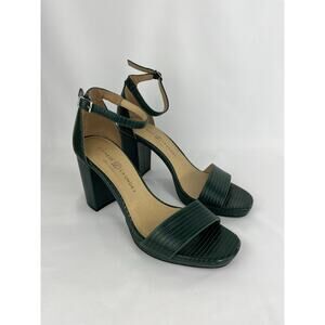 CHINESE LAUNDRY OPEN TOE ANKLE STRAP GREEN CROCODILE EMBOSSED SANDAL HEELS